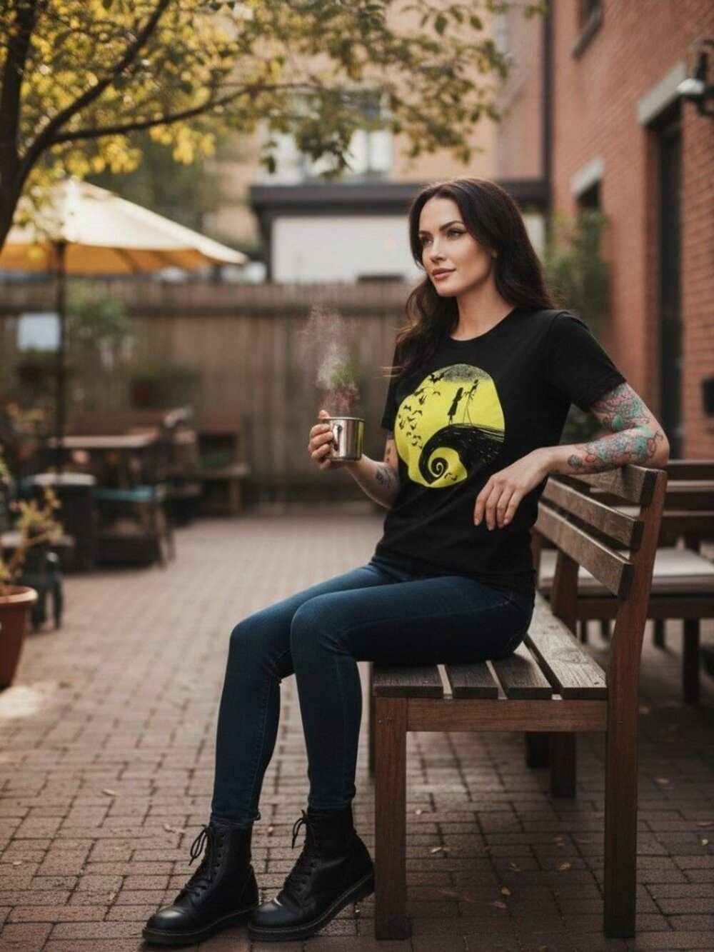 Disney ✦ Nightmare Before Christmas Tee ✦ Yellow Moon Graphic Black Fandom XS - Picture 9 of 10